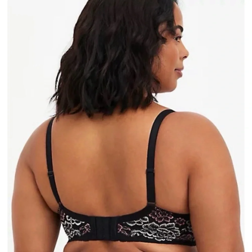 Torrid Floral Lace Underwire Bra - Black and Pink NWT SZ 40DDD - Picture 4 of 11